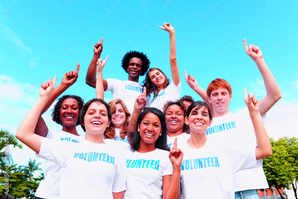 Jeunes engagé·e·s dans une activité communautaire
